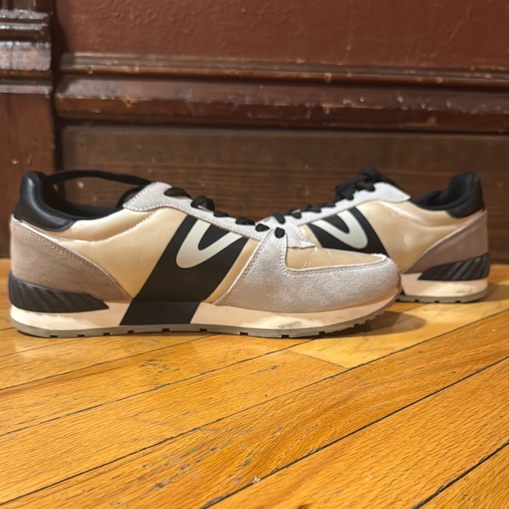 Tretorn Athletic Shoes in Black and Gray
